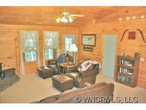 165 Grandview Drive - Photo 16