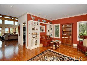 28 Garland Drive - Photo 4