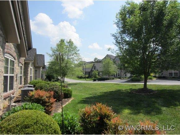 135 Outlook Circle