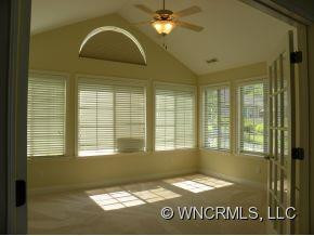 135 Outlook Circle - Photo 3