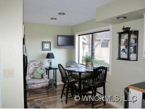 116 COUNTRY RIDGE - Photo 8