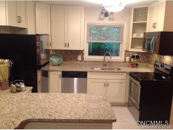 540 Robin Hood Rd. - Photo 2