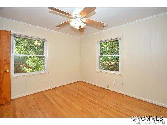 540 Robin Hood Rd. - Photo 18