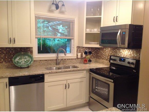 540 Robin Hood Rd. - Photo 3