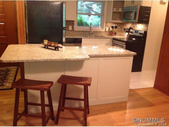 540 Robin Hood Rd. - Photo 4