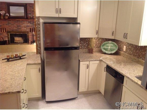 540 Robin Hood Rd. - Photo 7