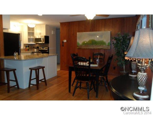 540 Robin Hood Rd. - Photo 10