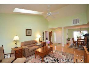58 Meadow Pathway Drive - Photo 8
