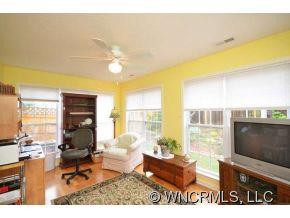 58 Meadow Pathway Drive - Photo 10
