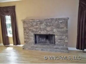 239 Highland View Court - Photo 4