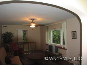 180 Blanton Drive - Photo 3