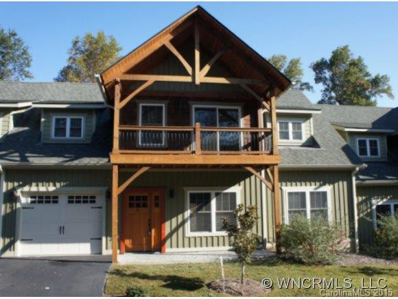 9 Roselyn Way