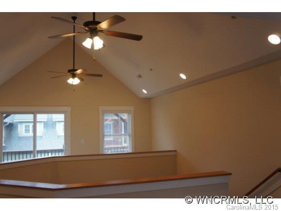 9 Roselyn Way - Photo 18
