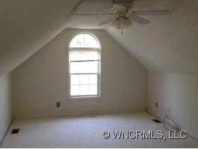 5 Westmont Drive - Photo 9