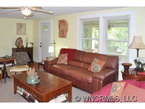 210 Swannanoa Ave - Photo 4