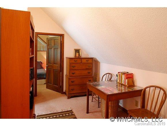 20 Pinecroft - Photo 18