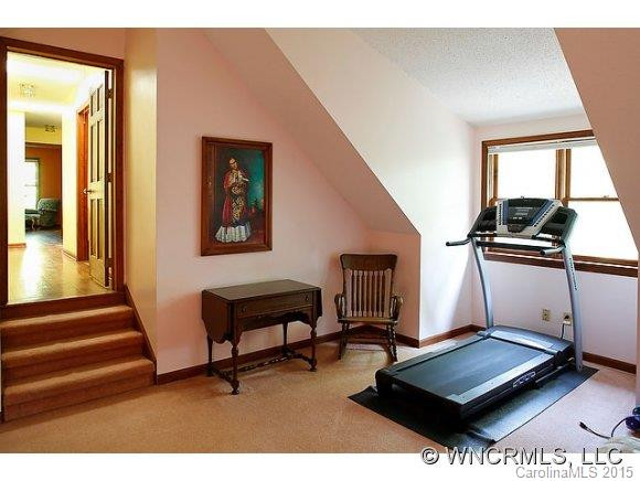 20 Pinecroft - Photo 19