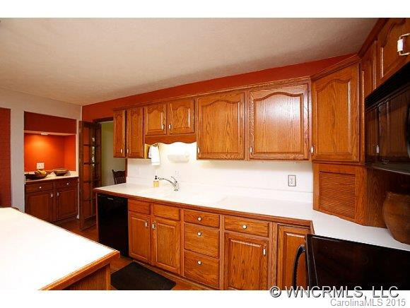 20 Pinecroft - Photo 9
