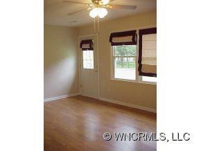 107 Riverside Dr. - Photo 9