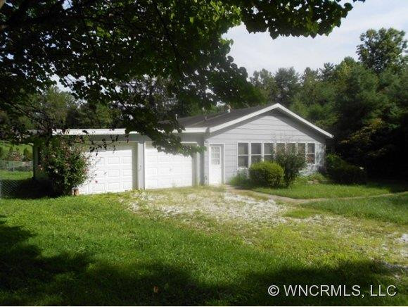 102 Castleton Lane