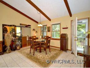 11 CAROLINE DRIVE - Photo 3