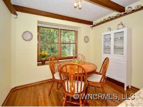 11 CAROLINE DRIVE - Photo 5