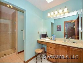 11 CAROLINE DRIVE - Photo 7
