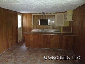 1732 Haywood Road - Photo 5