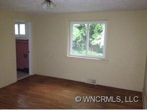 1732 Haywood Road - Photo 7