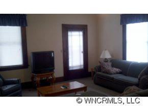 84 Forest Hill - Photo 11