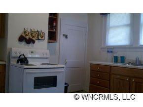 84 Forest Hill - Photo 8