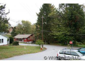 303 West Lane - Photo 13