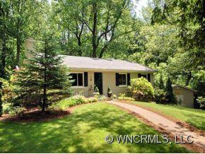 19 PINEHURST COURT - Photo 2