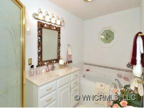 237 WOODYS DRIVE - Photo 8
