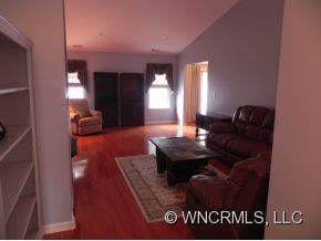 201 Chesire Way - Photo 3