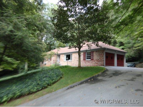 4 Club Knoll Road