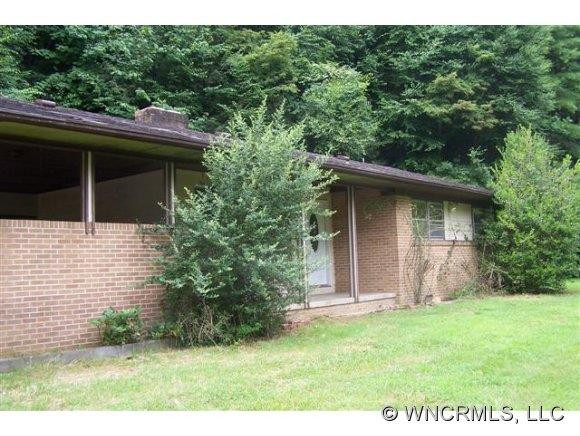 583 Deer Park Lake Road