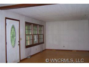 583 Deer Park Lake Road - Photo 4