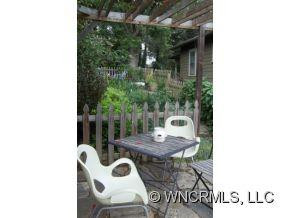 86 Forsythe Street - Photo 4