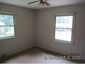 44 W Raleigh Road - Photo 12