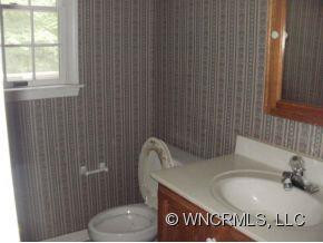 1031 Windsor Drive - Photo 17