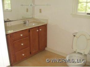 1031 Windsor Drive - Photo 18