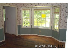 1031 Windsor Drive - Photo 5