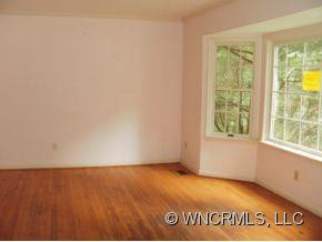 1031 Windsor Drive - Photo 6