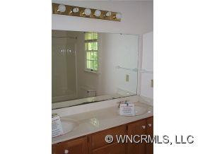 1031 Windsor Drive - Photo 10