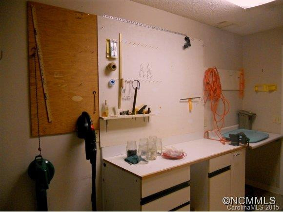 368 Leisure Lane - Photo 19