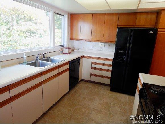 368 Leisure Lane - Photo 9