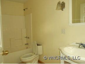 102 Meeks Rd aka 24 Moore Cir - Photo 5
