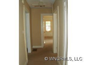131 Holly Tree Cir - Photo 10