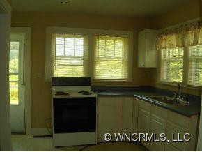 131 Holly Tree Cir - Photo 11